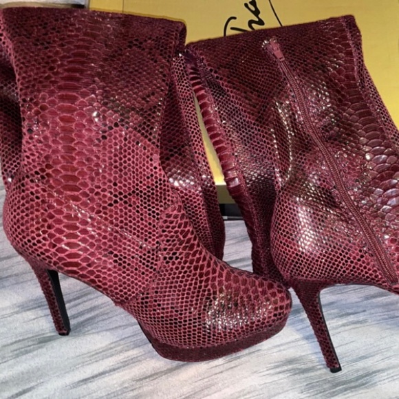 Thalia Sodi - CLARISSA OTK Boot - Picture 5 of 11